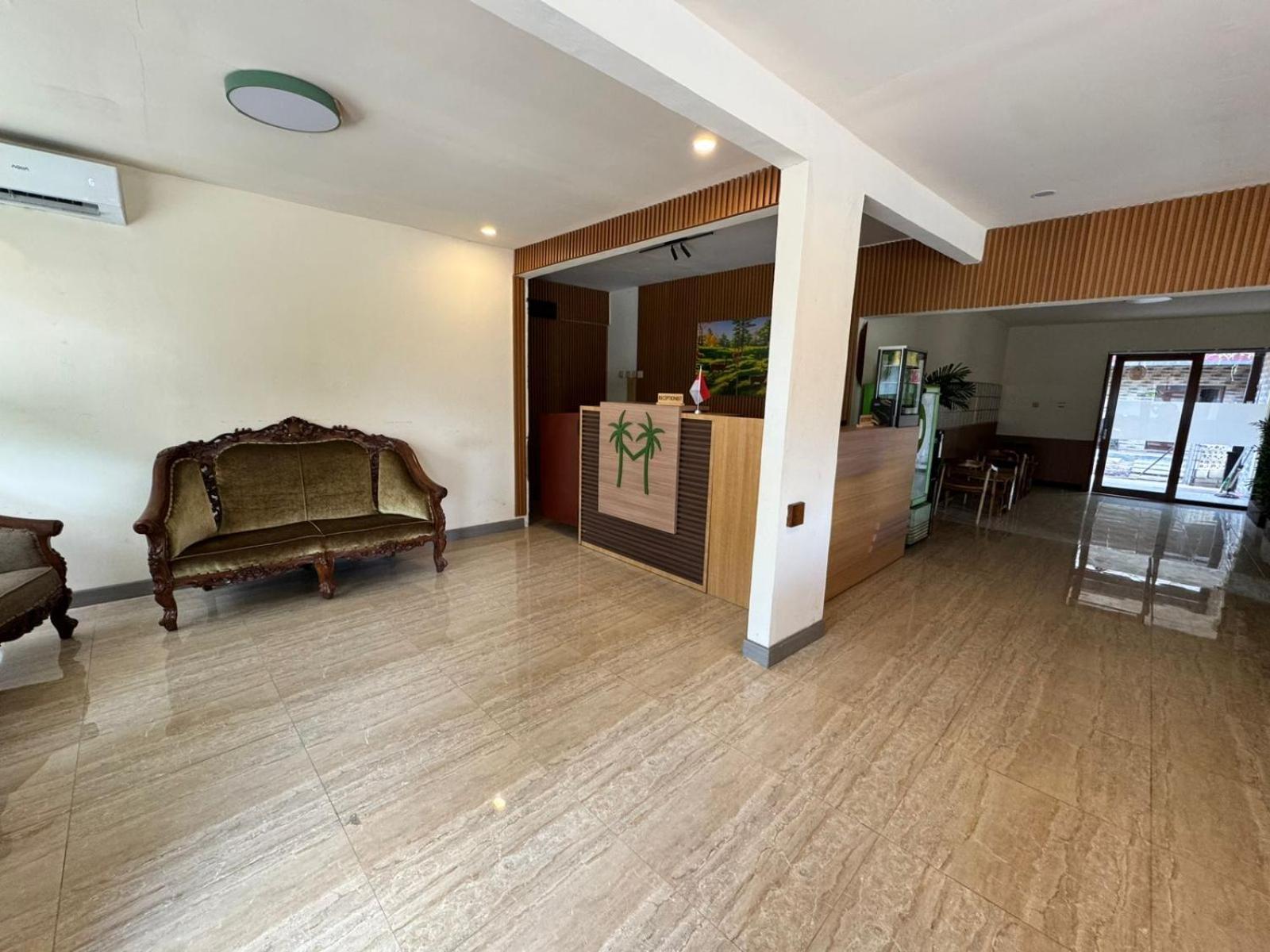 Wisma Madagaskar Palangka Raya Экстерьер фото